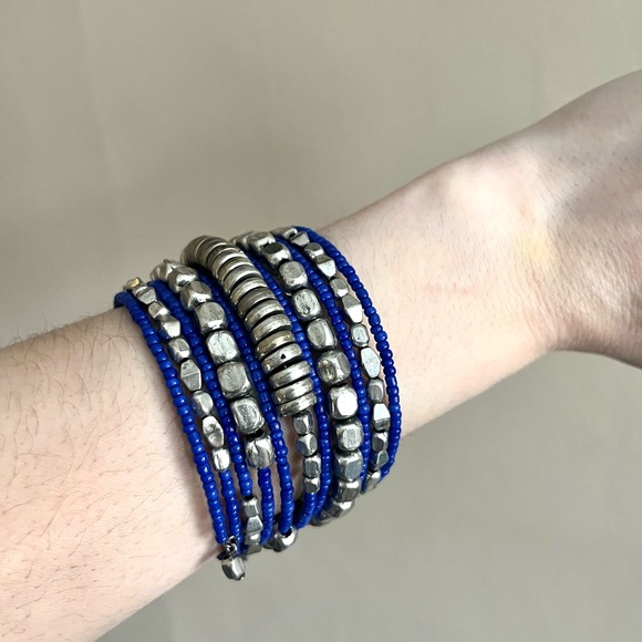 blue beaded & silver stone all in one “slinky” bracelet bangle - Picture 9 of 11